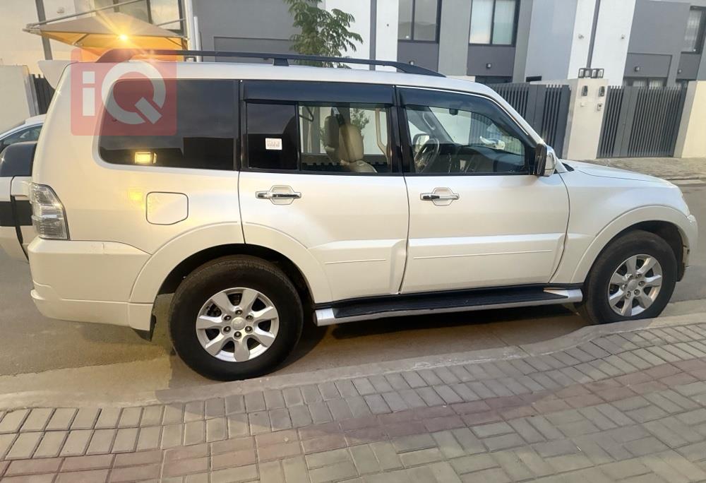 ميتسوبيشي باجيرو